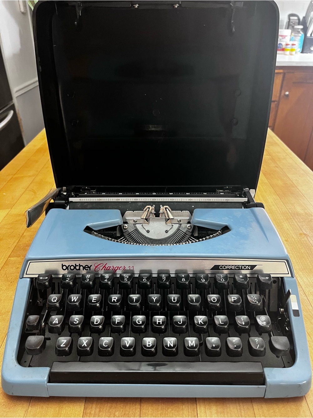 Vintage Brother Charger 11 Correction Portable Typewriter Baby Blue W/ Case